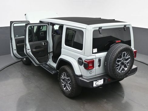 Used 2024 Jeep Wrangler Sahara AWD/4WD image 64
