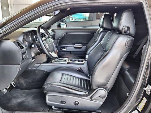 Used 2011 Dodge Challenger RWD image 15