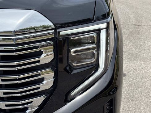 Certified 2024 GMC Sierra 1500 Denali AWD/4WD image 12