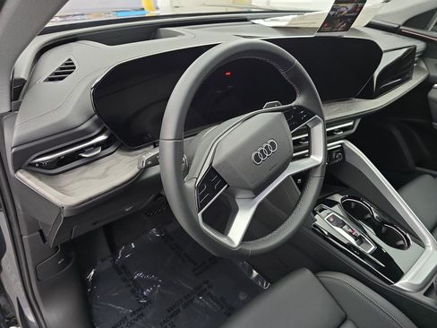 New 2025 Audi Q5 Premium Plus AWD/4WD image 16