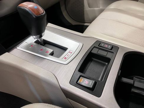 Used 2014 Subaru Outback 2.5i Limited w/ Moonroof Package image 28