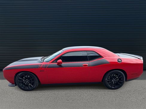Used 2023 Dodge Challenger R/T Scat Pack w/ T/A Package image 2
