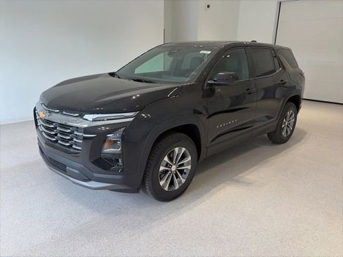 New 2026 Chevrolet Equinox LT w/ Convenience Package II AWD/4WD image 3
