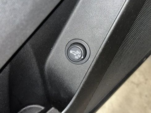 Used 2022 Chevrolet Equinox LT image 6