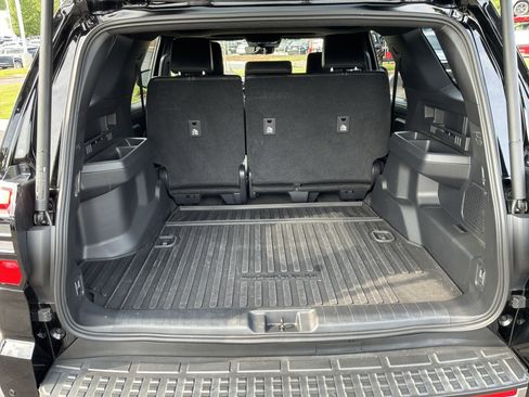 Used 2025 Toyota 4Runner Limited AWD/4WD image 40