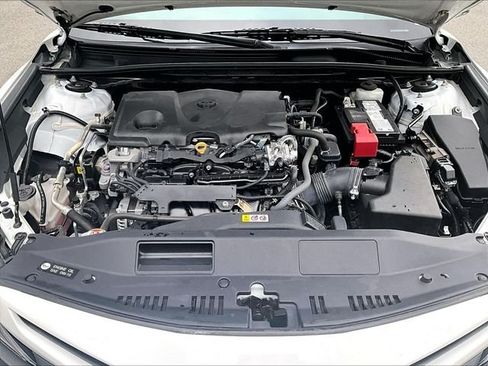 Used 2023 Toyota Camry SE FWD image 10