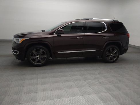 Used 2017 GMC Acadia Denali w/ Technology Package AWD/4WD image 2