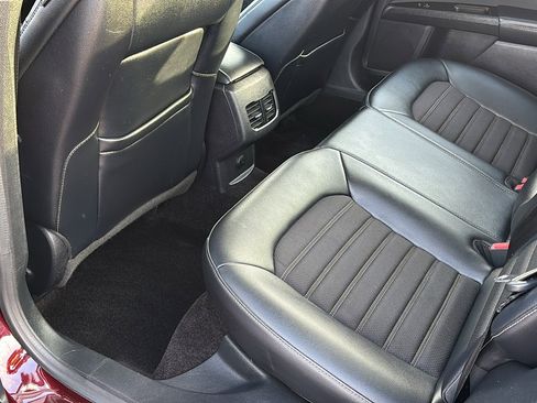 Used 2017 Ford Fusion SE w/ Equipment Group 201A image 26