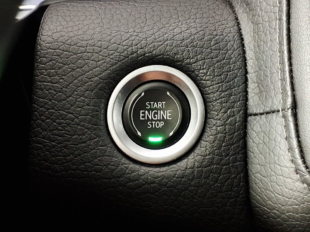 Used 2022 GMC Yukon Denali AWD/4WD image 17