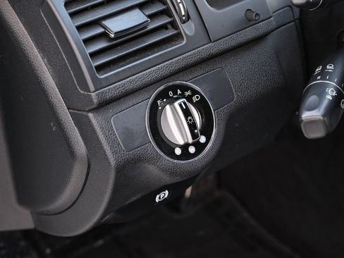Used 2008 Mercedes-Benz C 63 AMG Sedan image 38
