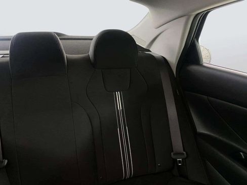 Used 2024 Hyundai Elantra SEL image 26