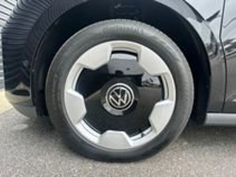 New 2025 Volkswagen ID. Buzz Pro S image 13