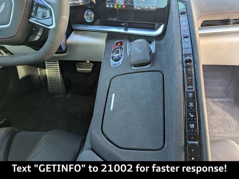 Used 2023 Chevrolet Corvette Stingray Premium Cpe w/ Z51 Performance Package image 22