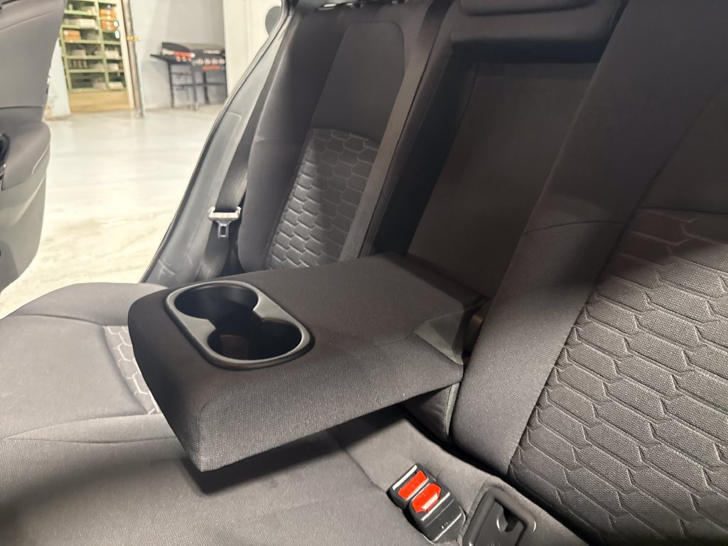 Used 2022 Toyota Corolla SE FWD image 36