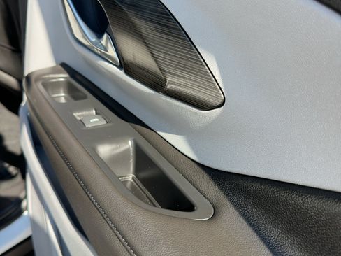 Used 2023 GMC Terrain SLE w/ Driver Convenience Package image 41