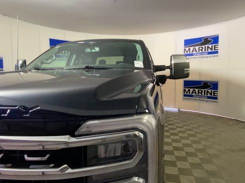 Used 2025 Ford F250 Lariat w/ Chrome Package AWD/4WD image 5
