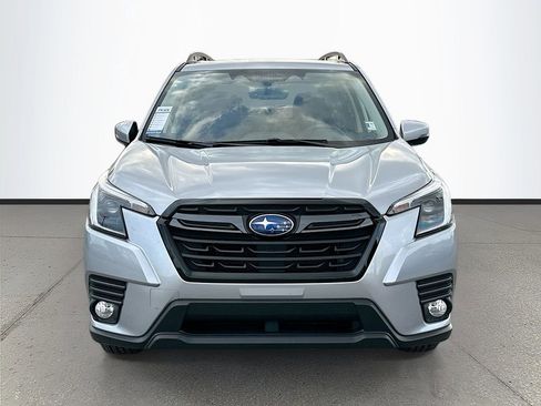 Used 2023 Subaru Forester Limited image 2