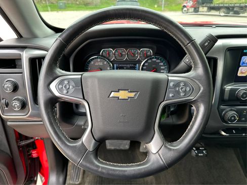 Used 2017 Chevrolet Silverado 1500 LT w/ LT Convenience Package AWD/4WD image 16