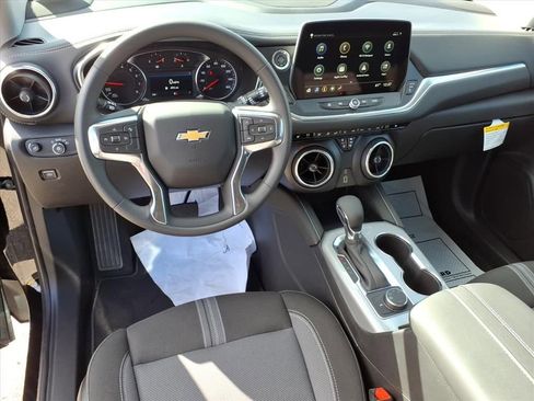 New 2025 Chevrolet Blazer LT AWD/4WD image 15