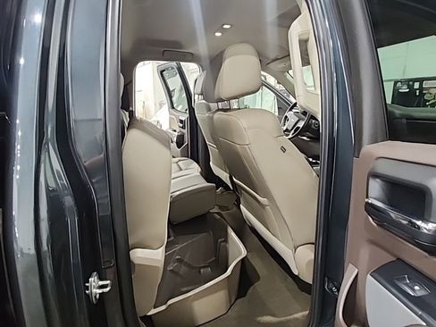 Used 2017 Chevrolet Silverado 1500 LTZ Z71 w/ LTZ Plus Package AWD/4WD image 27