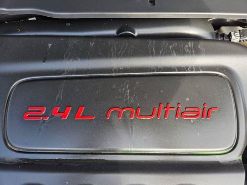 Used 2018 Jeep Compass Latitude w/ Popular Equipment Group AWD/4WD image 35