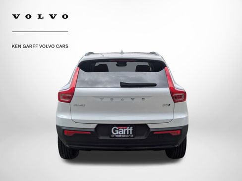 New 2026 Volvo XC40 B5 Plus w/ Protection Package Premier AWD/4WD image 4