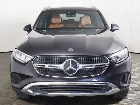 Used 2025 Mercedes-Benz GLC 300 4MATIC image 12