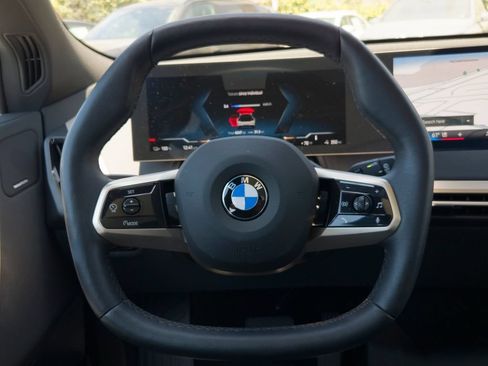 Used 2026 BMW iX xDrive45 AWD/4WD image 18