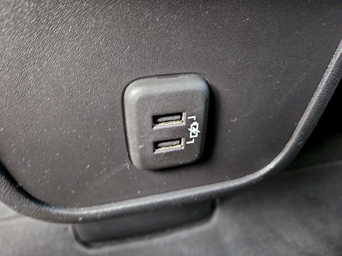 Used 2024 Chevrolet Equinox LT AWD/4WD image 9