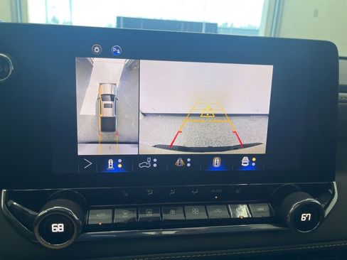 Used 2024 Chevrolet Colorado ZR2 w/ Technology Package image 24