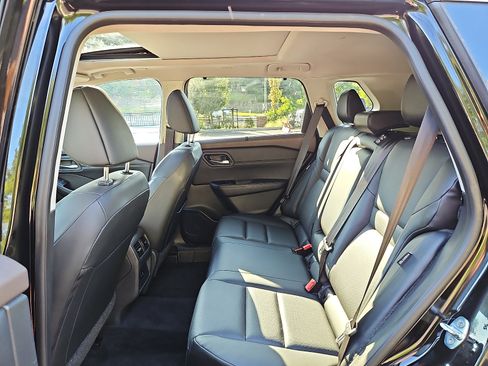 Certified 2023 Nissan Rogue SV w/ SV Premium Package AWD/4WD image 9