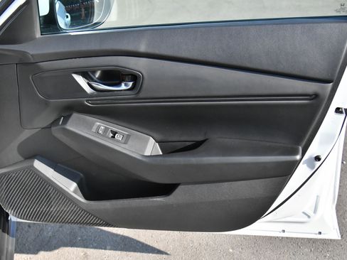 Used 2023 Honda Accord EX image 39