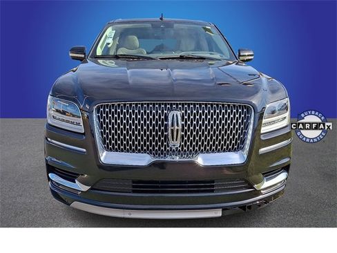 Used 2019 Lincoln Navigator Reserve image 2
