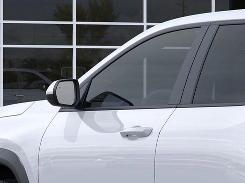 New 2026 Chevrolet Equinox LT image 12