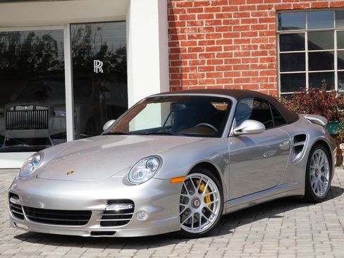 Used 2012 Porsche 911 Turbo S AWD/4WD image 3