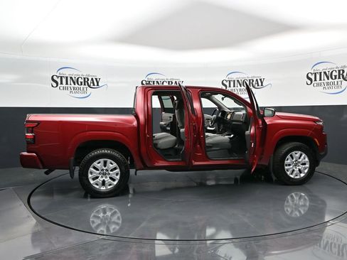 Used 2022 Nissan Frontier SV image 27