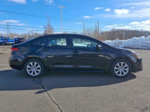 Certified 2023 Toyota Corolla LE image 28