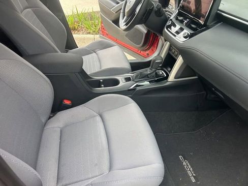 Used 2024 Toyota Corolla Cross SE AWD/4WD image 20