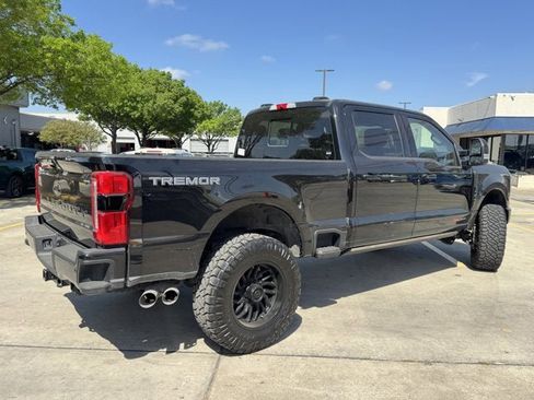 New 2025 Ford F250 Lariat w/ Lariat Ultimate Package image 7