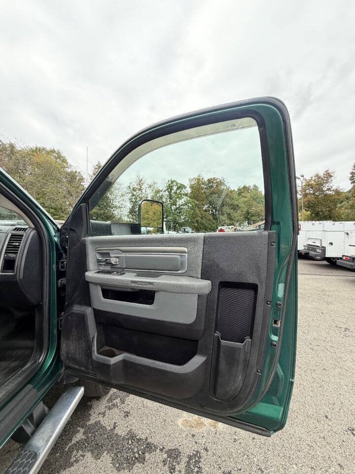 Used 2014 RAM 5500 Tradesman w/ Power Accessory Group AWD/4WD image 34