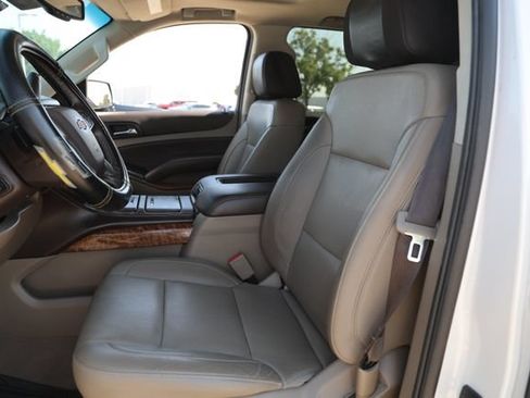 Used 2020 Chevrolet Tahoe Premier RWD image 27