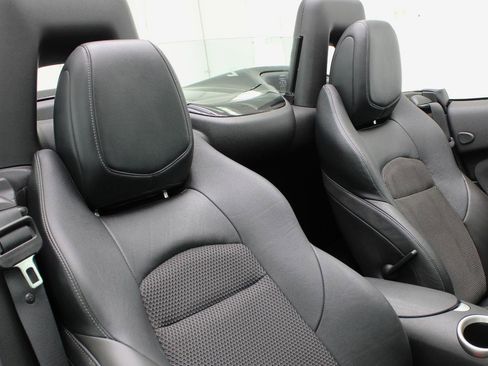 Used 2010 Nissan 370Z Touring w/ Sport Pkg RWD image 47