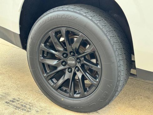 Used 2021 GMC Yukon XL SLT RWD image 40
