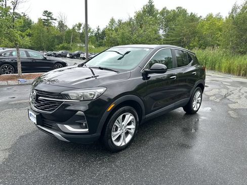 Used 2023 Buick Encore GX Preferred w/ Cold Weather Comfort Package AWD/4WD image 1