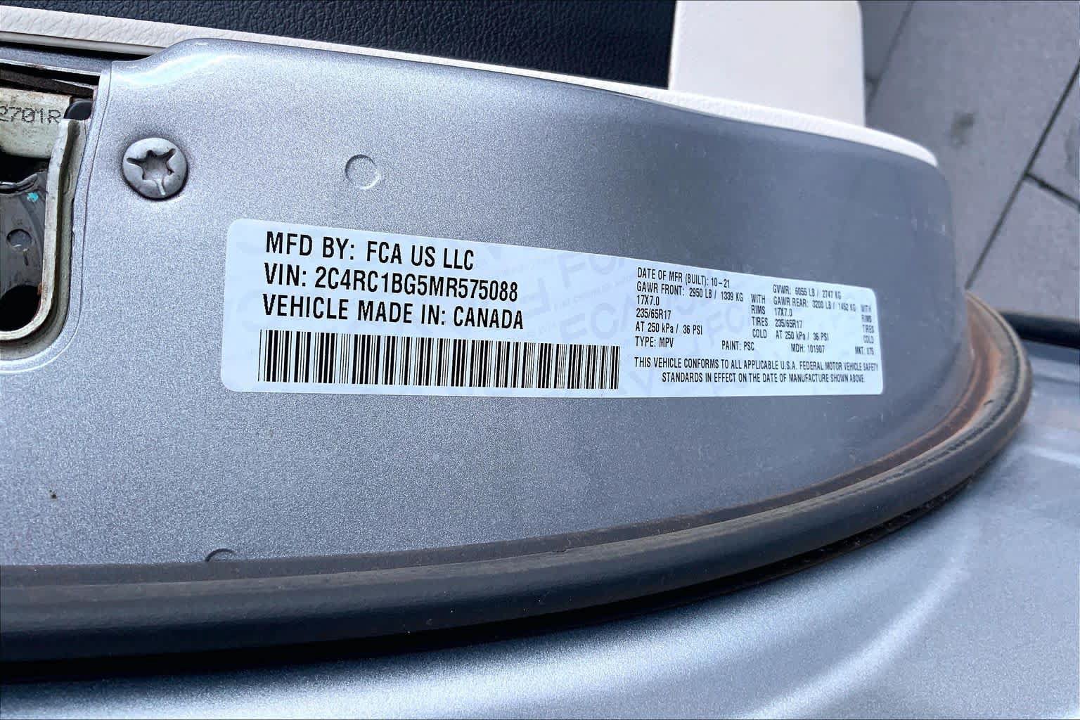 Used 2021 Chrysler Pacifica Touring-L FWD image 20