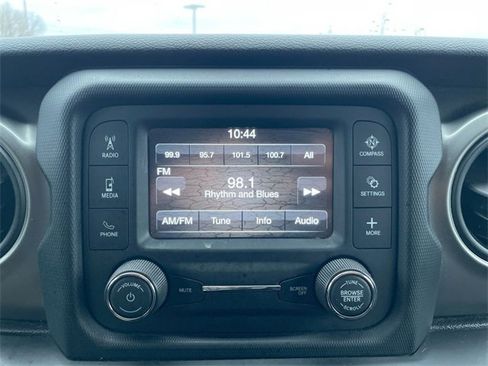 Used 2018 Jeep Wrangler Unlimited Sport S image 18