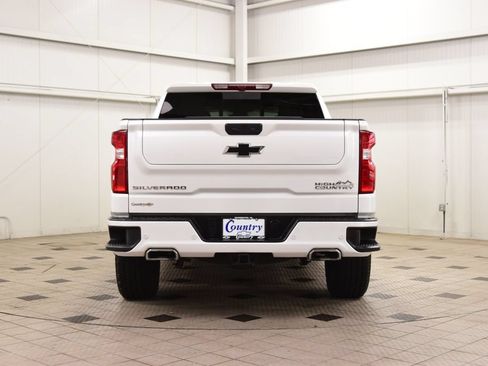 Used 2024 Chevrolet Silverado 1500 High Country w/ High Country Premium Package AWD/4WD image 7