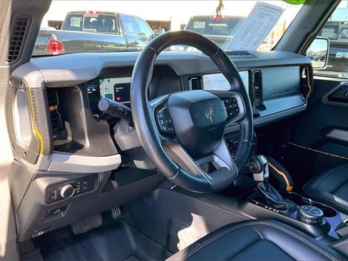 Used 2022 Ford Bronco Badlands image 13