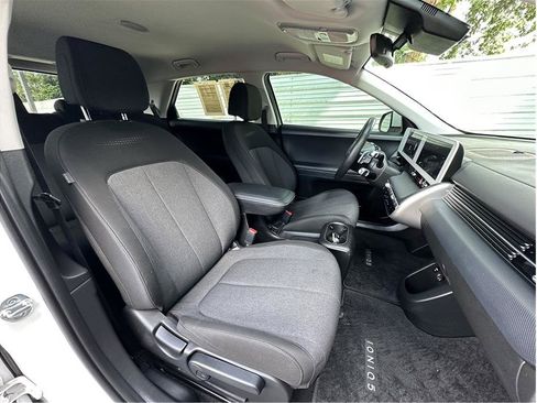 Used 2024 Hyundai Ioniq 5 SEL AWD/4WD image 15