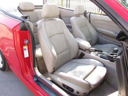 Used 2008 BMW 128i Convertible RWD image 21